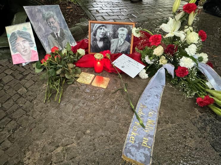 Die Stolpersteine für Milly Witkop und Rudolf Rocker